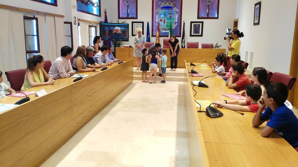El Consejo de la Infancia de Coín (Málaga) traslada sus propuestas al equipo de Gobierno