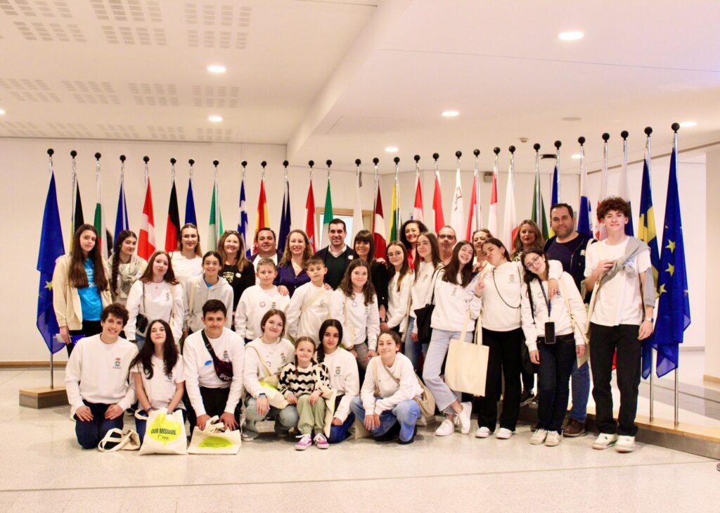 Visita de los niños y niñas del Consejo de Infancia de Aldeamayor y Boecillo a Bruselas. Día Europeo de la Información Juvenil 
